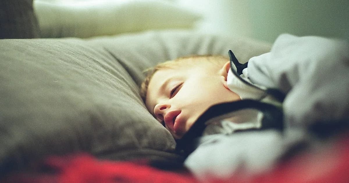 Co-Sleeping Safety: What the Research Actually Says