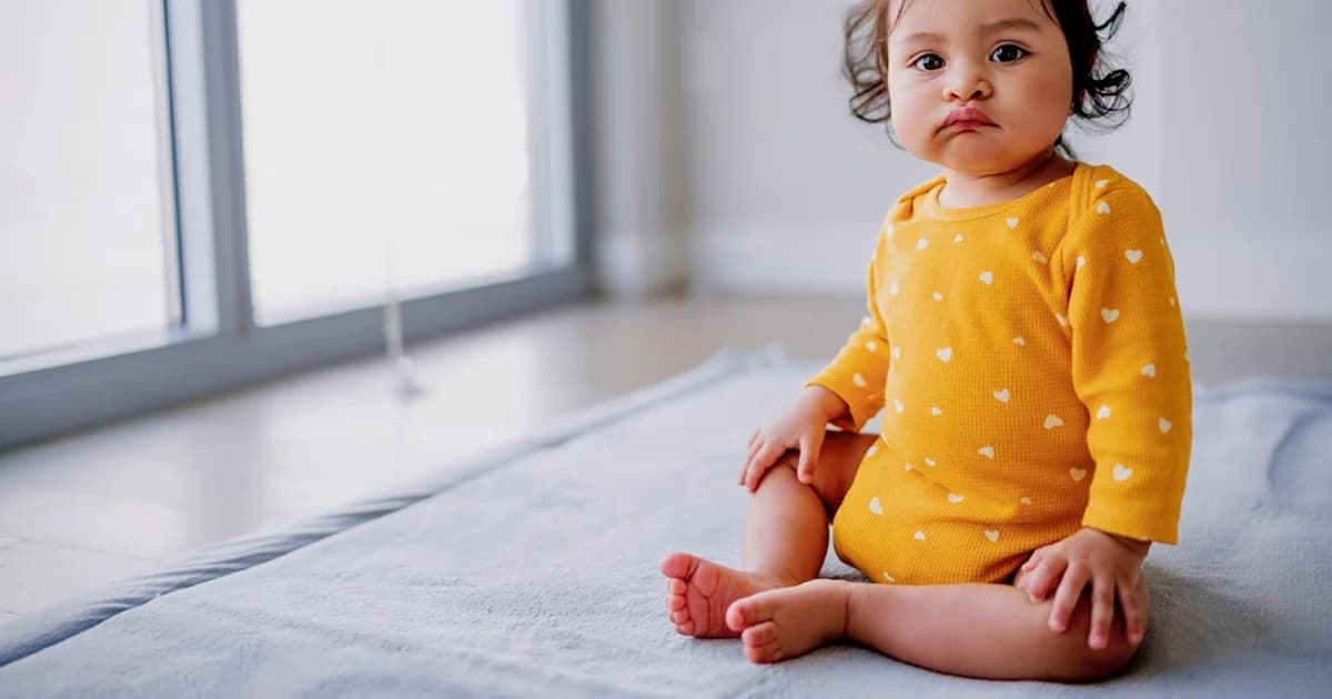 When Do Babies Sit Up? Average Age and How to Help Them