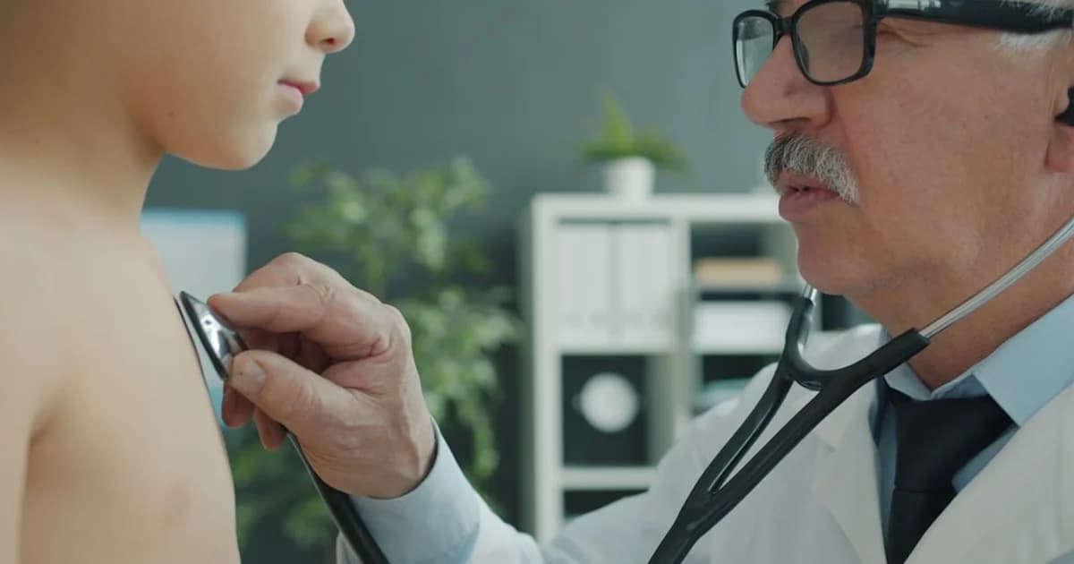 When Should Children See a Growth Specialist (Pediatric Endocrinologist)?