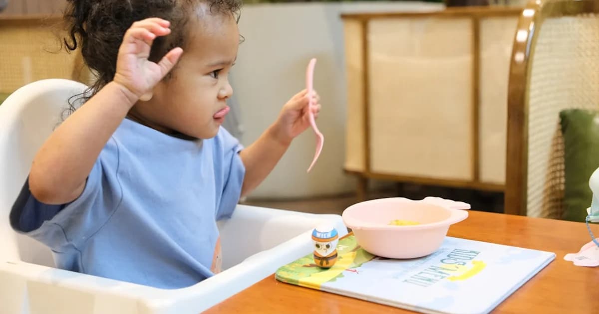 When to Start Solid Foods: Signs of Readiness and What to Try First
